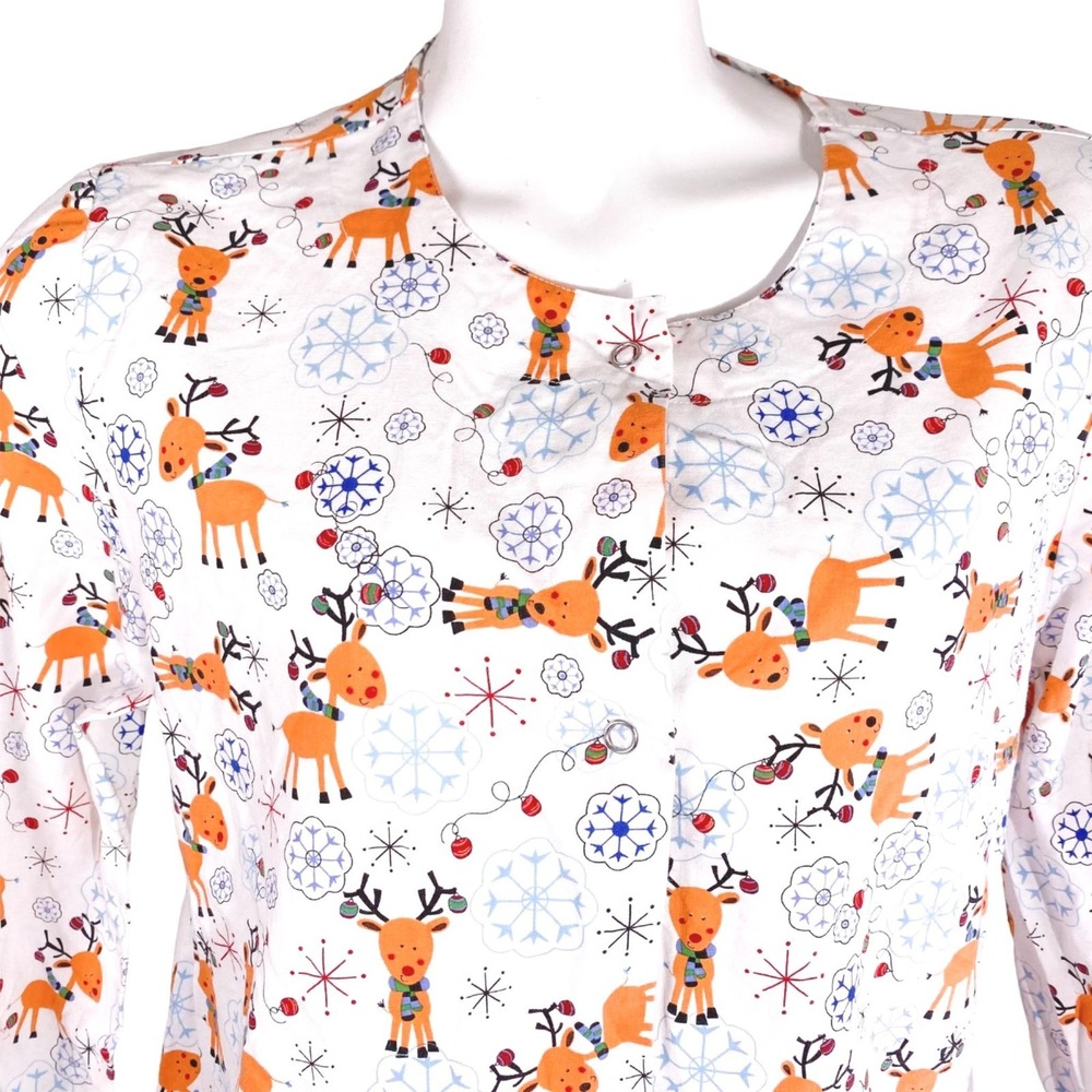 Vlife Reindeer Snowflakes Small LS‎ Christmas Scrub Top